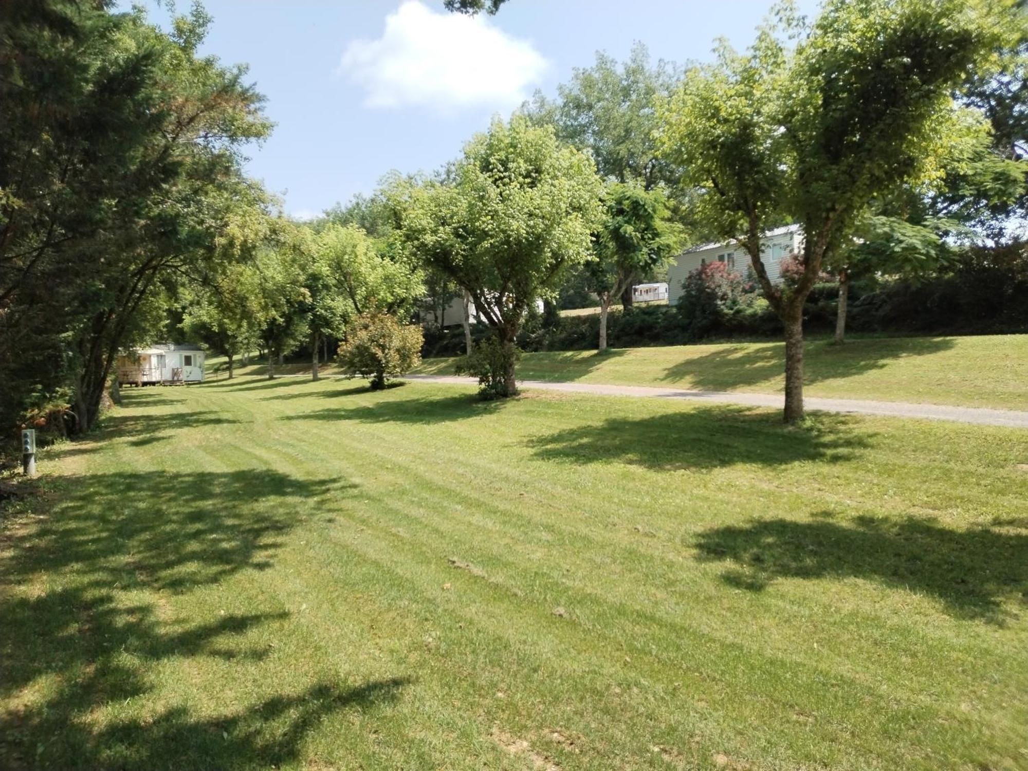 Camping Nature Le Valenty Mobil-Home-Dordogne Panoramique Clim Piscine Soturac Kültér fotó